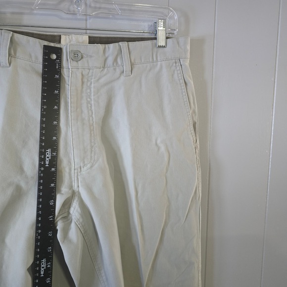 GAP Khakis Mens 33x30 Loose Fit Pants Tan Beige 100% Cotton Chino Flat Front - Picture 5 of 7